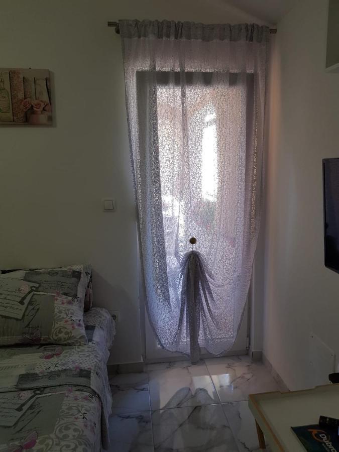 Studio Apartment Lili ซาดาร์ ภายนอก รูปภาพ